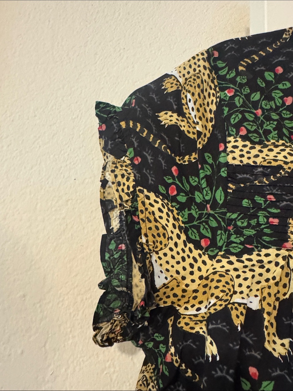 Printfresh Black Dress with Yellow Cheetah & Green Leaf Motif - Picture 5 of 8